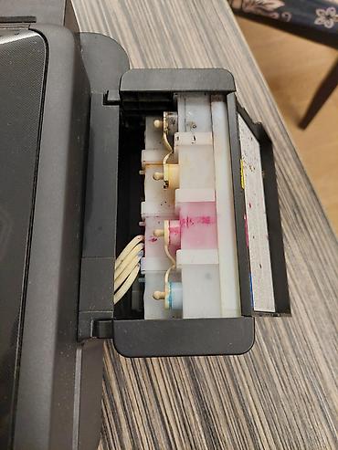 Printer və kseroks aparatları: Epson L366 printer satılır. Çox az istifadə olunub və əla — 4