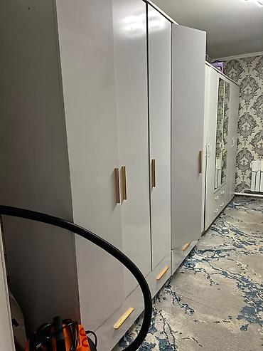 алтын казык жилмассив канат: 6 комнат и более, 180 м², 4 соток, Бишкек, Ак-Тилек ж/м Собственник — 9