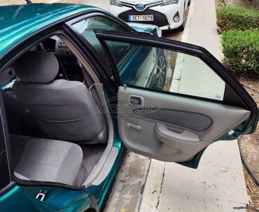 Toyota: Toyota Corolla: 1.4 l. | 2001 έ. Χάτσμπακ — 18
