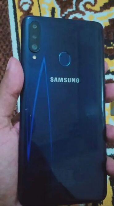 Samsung Galaxy A20s, 32 ГБ, Две SIM карты