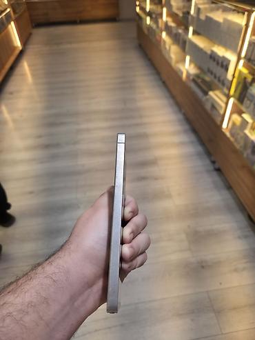 galaxy m7: Samsung Galaxy S25 Ultra, Б/у, 256 ГБ, цвет - Серый, В рассрочку, 1 SIM — 4