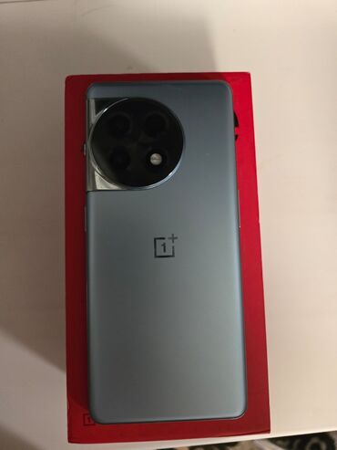 петличные микрофоны: OnePlus Ace 2, Б/у, 256 ГБ, цвет - Голубой, 2 SIM, eSIM