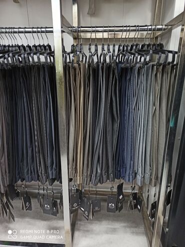 костюмные мужские брюки: Брюки, S (EU 36), M (EU 38), L (EU 40), цвет - Серый