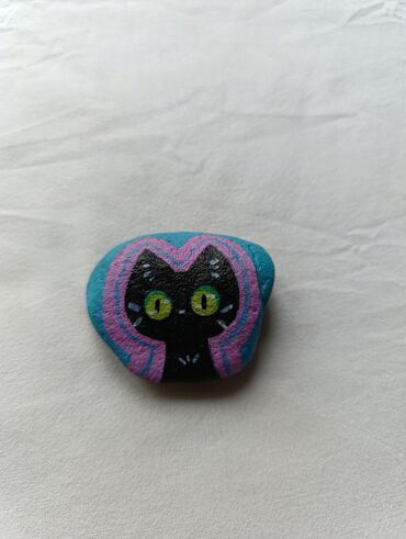 Другие предметы коллекционирования: Камень разрисованный 🐱 котик 🐱 💋ручная работа💋 размер 4 см 🌸также