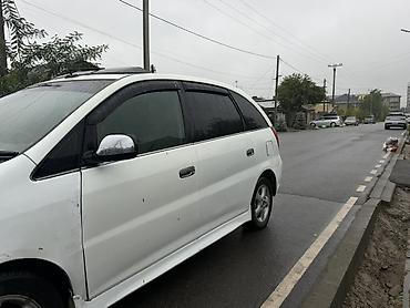 Toyota: Toyota Ipsum: 2000 г., 2 л, Автомат, Бензин, Универсал — 7