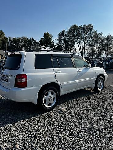 мазда багажник: Toyota Kluger: 2003 г., 3 л, Автомат, Бензин, Кроссовер — 9