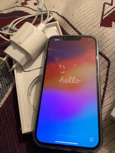 Apple iPhone: IPhone 13, 128 GB, Blue Titanium, Barmaq izi, Simsiz şarj, Face ID