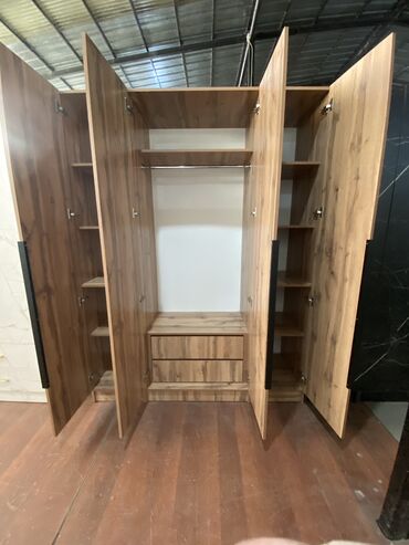 Шифоньеры: Продаются новые шкафы для спальни для гордероба. Хай тек стиль Размер — 4