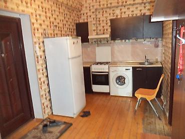 Günlük kirayə mənzillər: 2 otaqlı — 4