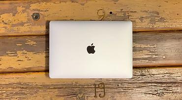 bluetooth qulaqciqlar: Apple MacBook (gümüş rəng) - Yüngül və nazik alüminium korpus — 1