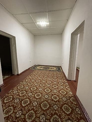 Продажа барачных домов: Манас шаарында 4 бөлмөлүү барак тибиндеги батир — шаар сыртындагы — 3