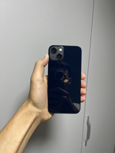 Apple iPhone: IPhone 13, Б/у, 128 ГБ, Midnight, 80 %