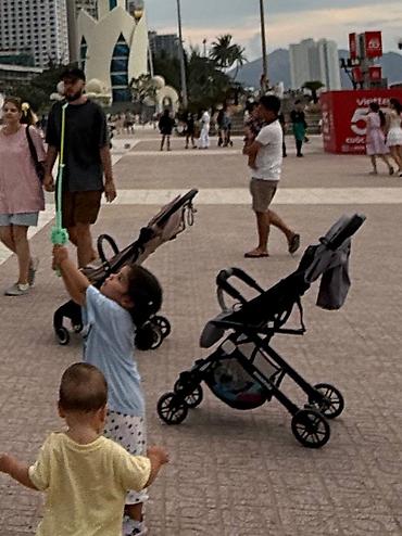 Коляски: Прогулочная коляска в отличном состоянии. Есть ручка как у чемодана — 3