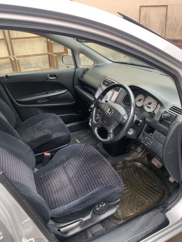 Honda: Honda Stream: 2003 г., 2 л, Автомат, Бензин, Универсал — 15