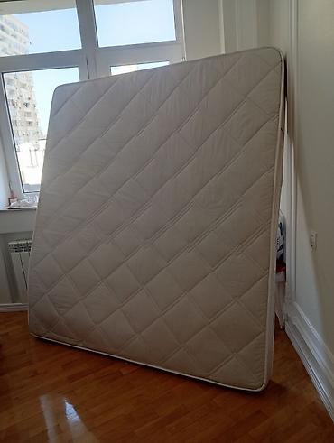 Matraslar: Iki neferlik matras satilir. Çarpayisi istikbaldan idi. Eni 1.80 — 2