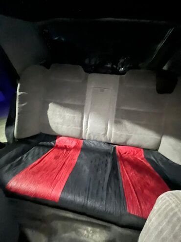 Mazda: Mazda 323: 1989 г., 1.6 л, Механика, Бензин, Седан — 4