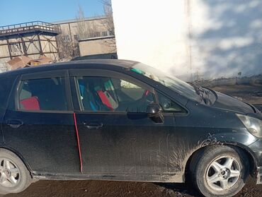 продам рендж ровер спорт: Honda Fit: 2002 г., 1.3 л, Автомат, Бензин, Хэтчбэк