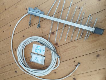 dinakord pult toy: Atv+ antenasi və ci modul karti usdundə,kabeli usdundə 30 azn.Nizami