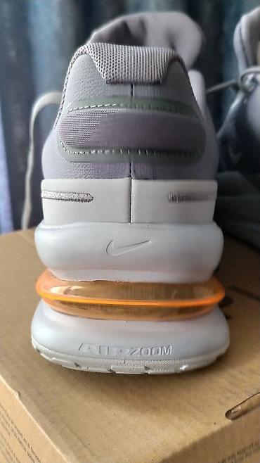 Кроссовки и спортивная обувь: Кроссовки Nike (USA) Размер 40,5 - 41. - Подошва: амортизирующая at lalafo.kg — 7 Кроссовки и спортивная обувь: Кроссовки Nike (USA) Размер 40,5 - 41. - Подошва: амортизирующая — 7