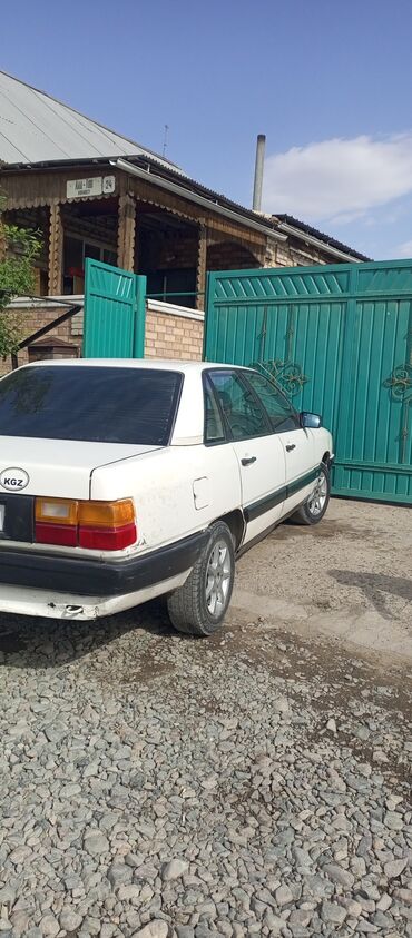 Audi: Audi 100: 1987 г., 1.8 л, Механика, Бензин, Седан