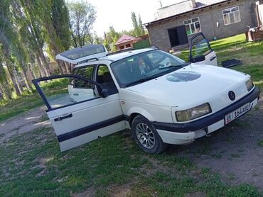 машины тойота: Volkswagen Passat: 1989 г., 1.8 л, Механика, Гибрид, Универсал