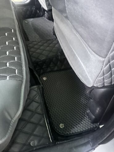 Toyota: Toyota ist: 2003 г., 1.5 л, Автомат, Хэтчбэк — 9