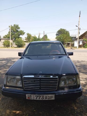 срочно срочно продам машину: Mercedes-Benz W124: 1994 г., 2.2 л, Механика, Бензин, Седан