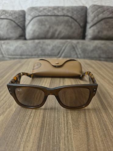 mega essentials: Ray-Ban Mega Wayfarer RB0840S gün eynəyi - Rəng və material — 1