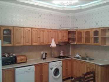 Kommersiya daşınmaz əmlakının satışı: Geniş və işıqlı mənzil interyeri - Geniş dəhliz: Uzun koridor, ağ — 7