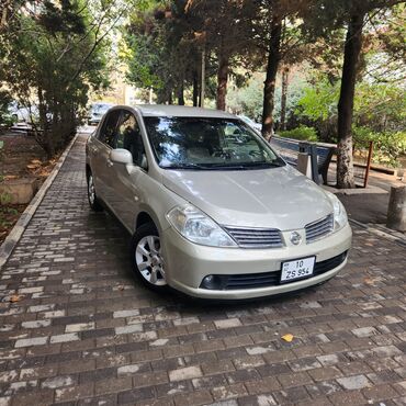 Nissan: Nissan Tiida sedan – gümüşü rəng Texniki xüsusiyyətlər və təchizat: - — 2