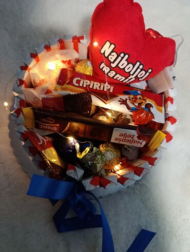 Konditorski proizvodi, slatkiši: Ručno izrađene slatke korpe/torte od čokoladica – idealne za — 10