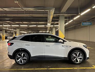 Volkswagen: ID4
49000km
2022 — 7