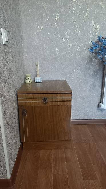 Отдам даром: Отдам даром и за символическую плату 1. 2 искусственные ёлки высота — 6