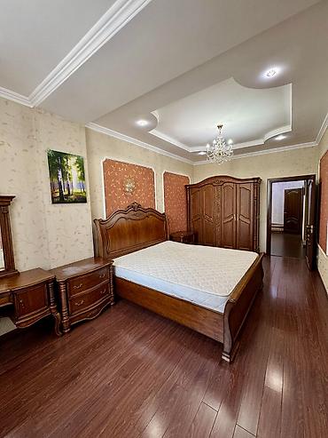 Долгосрочная аренда квартир: 4 комнаты — 9