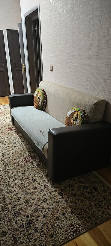 hamam kranti: - Məhsul: 3 nəfərlik divan (2 ədəd) - Dizayn: minimalist, düz xətli — 3
