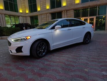 Ford: Ford Fusion sedan – ağ rəng, zərif və dinamik dizayn. Xüsusiyyətlər -da lalafo.az — 2 Ford: Ford Fusion sedan – ağ rəng, zərif və dinamik dizayn. Xüsusiyyətlər — 2