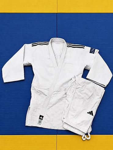 xtq forma: Adidas paqonlu orginal cüdo kimanosu razmer 165 - Brend: Adidas - — 1