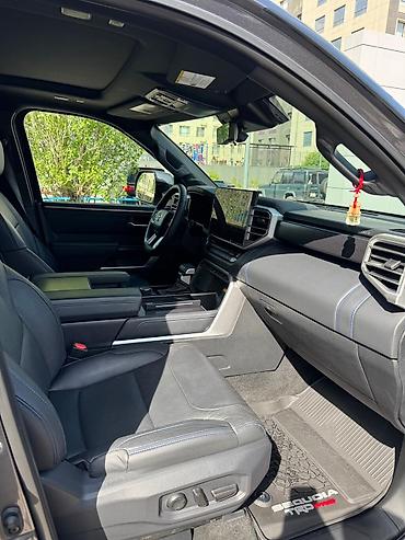 Toyota: Toyota Sequoia: 2023 г., 3.5 л, Автомат, Гибрид, Внедорожник — 6