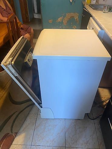 buz masini: Indesit IDL 600 qabyuyan maşın - Tam ölçülü sərbəst quraşdırılan — 1