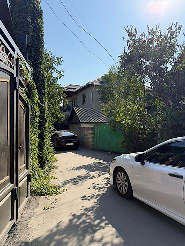 Үйлөр: 4 бөлмө, 120 м², 5 соток, Бишкек, Шлагбаум Менчик ээси — 3