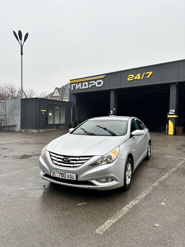 хундай саната 2011: Hyundai Sonata: 2011 г., 2 л, Автомат, Газ, Седан