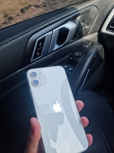 ipod nano 6: IPhone 11