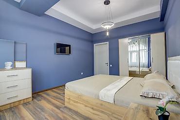hostel osh: 2 комнаты, Бишкек Парк ТРЦ, Душевая кабина, Постельное белье, Кондиционер — 2