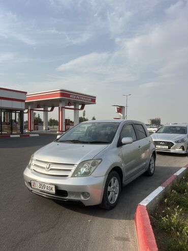часы автомобильные: Toyota ist: 2003 г., 1.5 л, Автомат, Бензин, Хетчбек