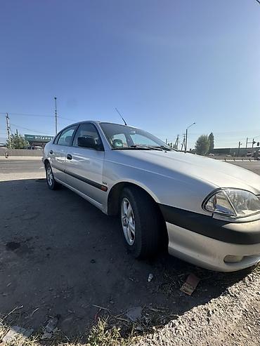 Унаа сатуу: Toyota Avensis: 2001 г., 1.8 л, Кол менен иштөөчү, Бензин, Седан — 5