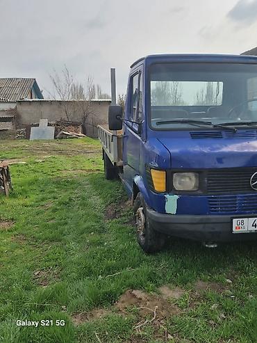 Унаа: Жеңил жүк ташуучу унаа, Mercedes-Benz, Стандарт, 3 т, Колдонулган — 7