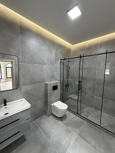 Үйлөрдү сатуу: 6 бөлмө жана андан көп, 360 м², 800 соток, Бишкек, Менчик ээси — 10