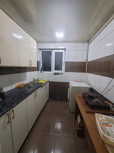 Аренда квартир: Kirayə: 2 otaqlı mənzil (mətbəxli) Plan: - Geniş, uzunsov qonaq/yataq — 4