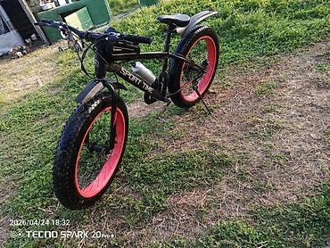 Velosipedlər: Fatbike velosiped – Sport Time Xüsusiyyətlər: - Geniş “fat” təkərlər — 4