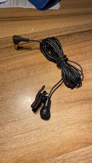 neumann mikrofon: Mikrofon sa štipaljkom i 3.5 mm priključkom. Kompaktan žični mikrofon — 1